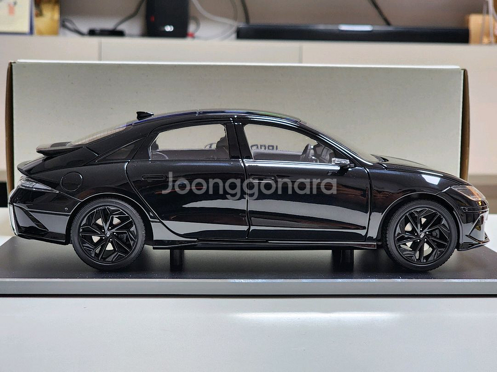 1:18&1:38 현대 아이오닉6 블랙에디션 다이캐스트--5