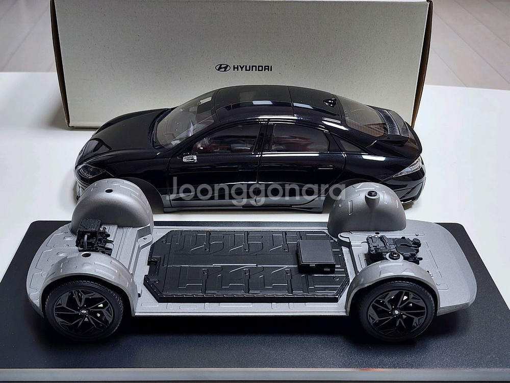 1:18&1:38 현대 아이오닉6 블랙에디션 다이캐스트--8