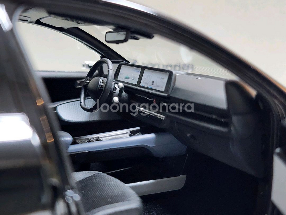 1:18&1:38 현대 아이오닉6 블랙에디션 다이캐스트--6