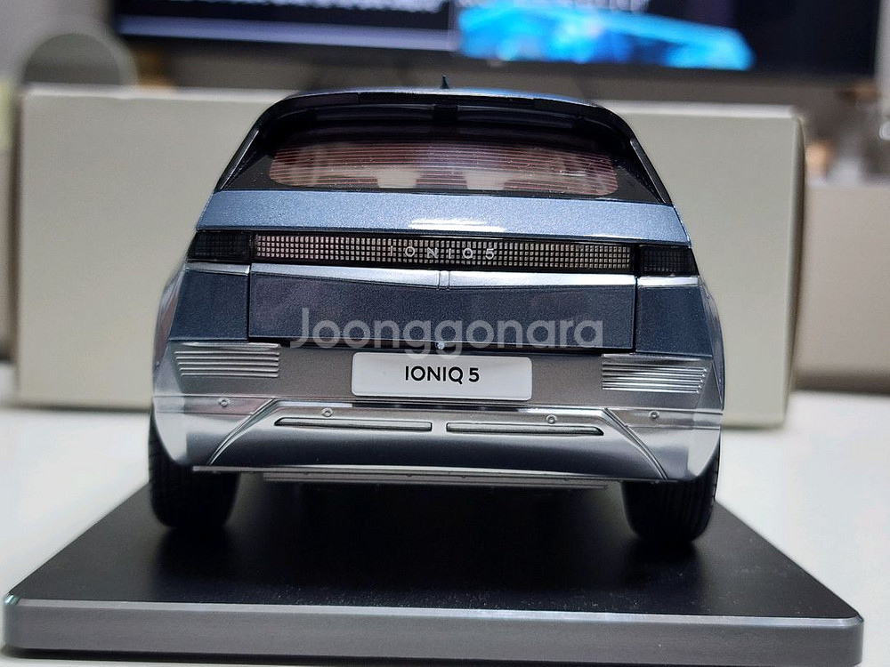 1:18&1:43 현대 아이오닉5 블루 다이캐스트--2