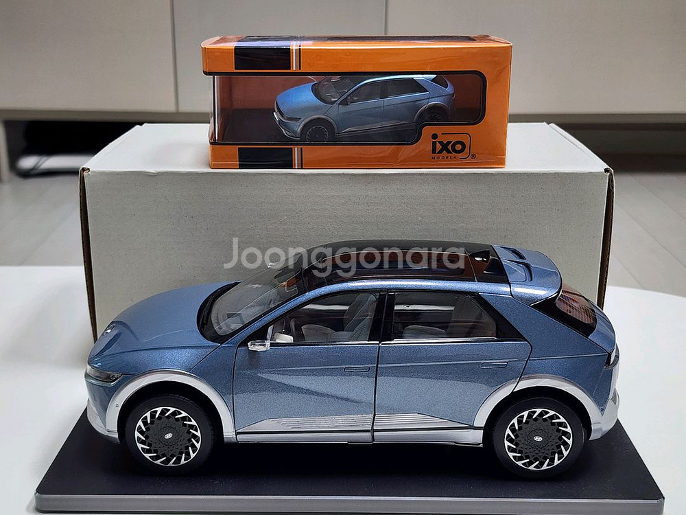 1:18&1:43 현대 아이오닉5 블루 다이캐스트--7