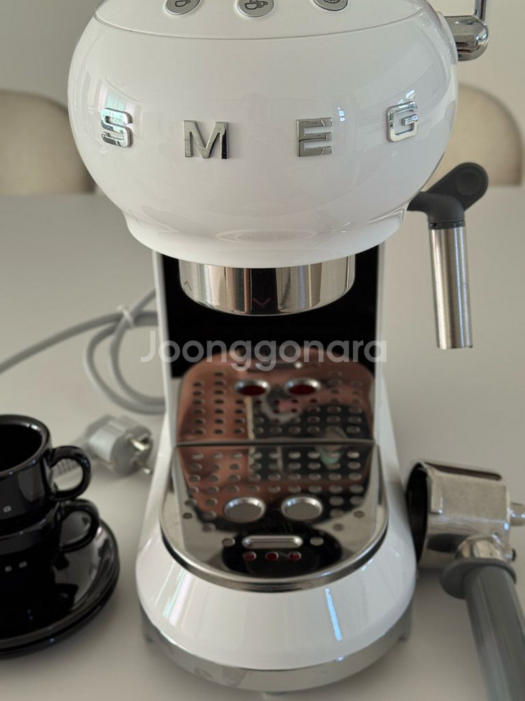 스메그 반자동커피머신 ECF01--1