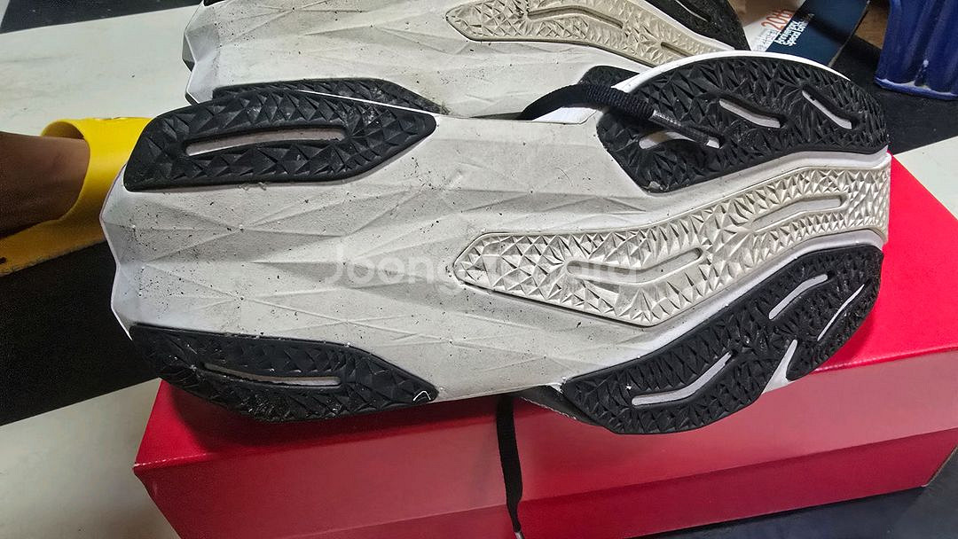 뉴발란스 퓨어셀 레벨v4 260 2e사이즈--6