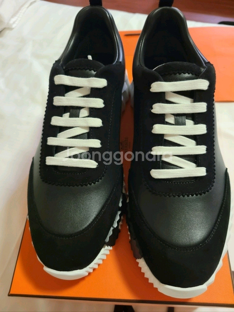 에르메스 바운싱 스니커즈 누아 42.5 사이즈--2