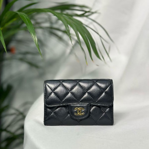 샤넬 금장 클래식 똑딱이 지갑