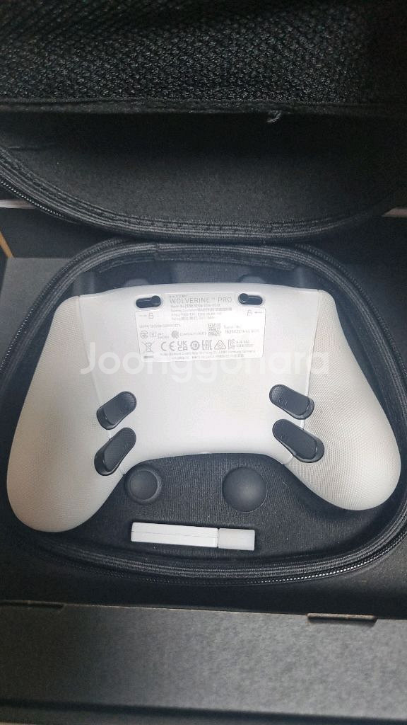 레이저 울버린 v3 pro 화이트 팝니다--5