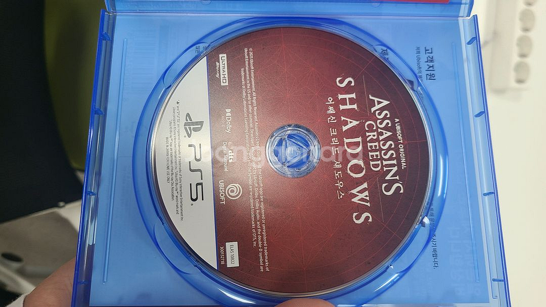 플스 타이틀 어쌔신크리드 섀도우스 게임cd 판매합니다--1
