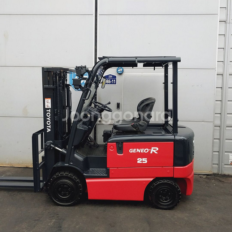 도요타 전동지게차 2.5톤 3단 4300MM 상품배터리--2