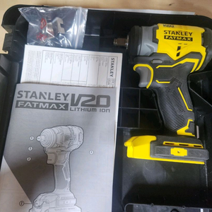 스탠리 FATMAX V20 브러시리스 임팩 렌