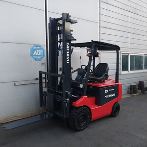 니찌유 전동지게차 2.5톤 2단4M 사이드쉬프트장착