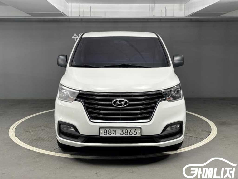 [현대]더 뉴 그랜드 스타렉스 2WD 밴 3인승 LPi 이미지