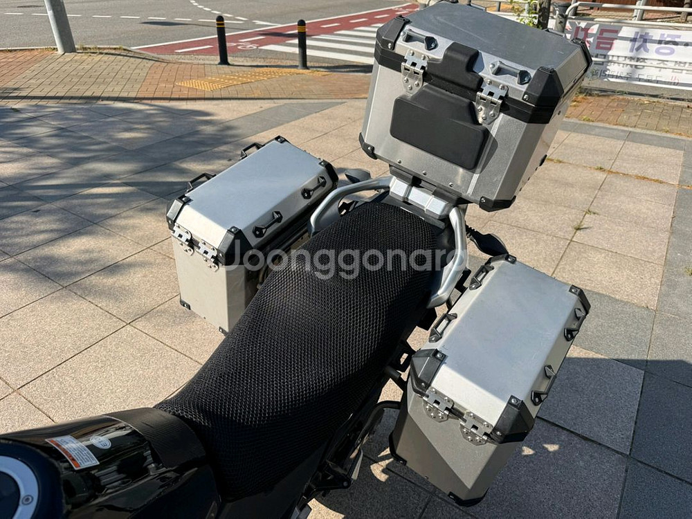 스즈키 브이스트롬250 18년식 짧은키로수 팝니다--8