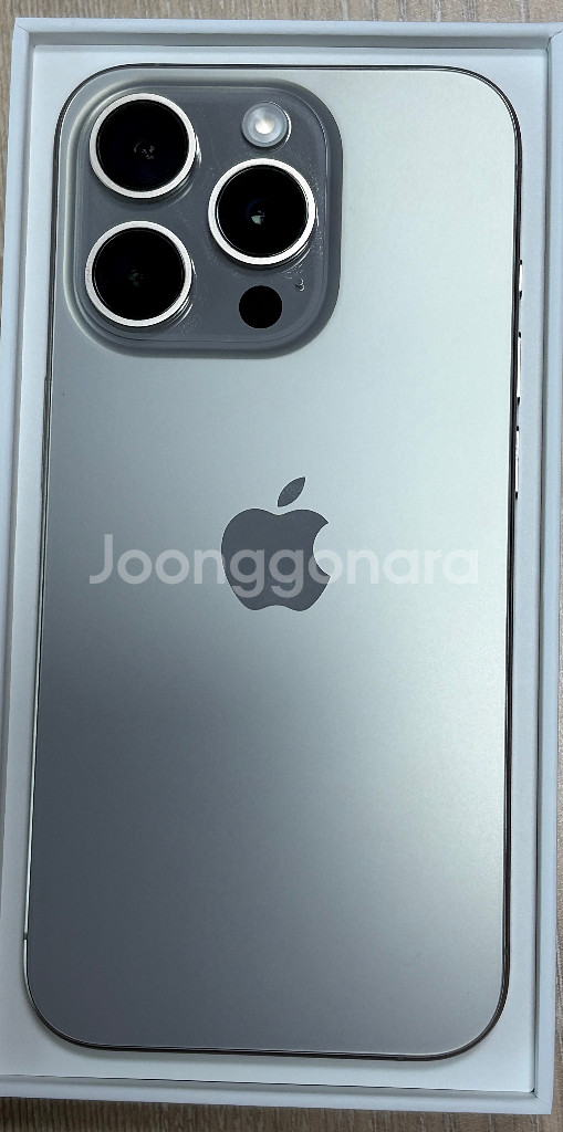 아이폰 15pro 256GB (박스O, 케이스, 필름)--9