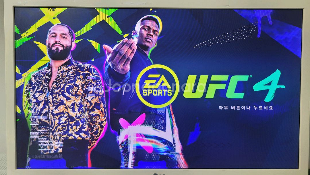 엑스박스 one s 팝니다--1