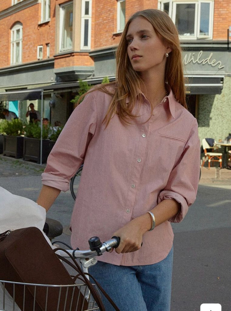 앤유 셔츠 딥핑크 1사이즈 새상품--0