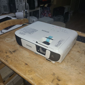 엡손 eb-x41 중고빔프로젝터 사이즈작음 3800안시