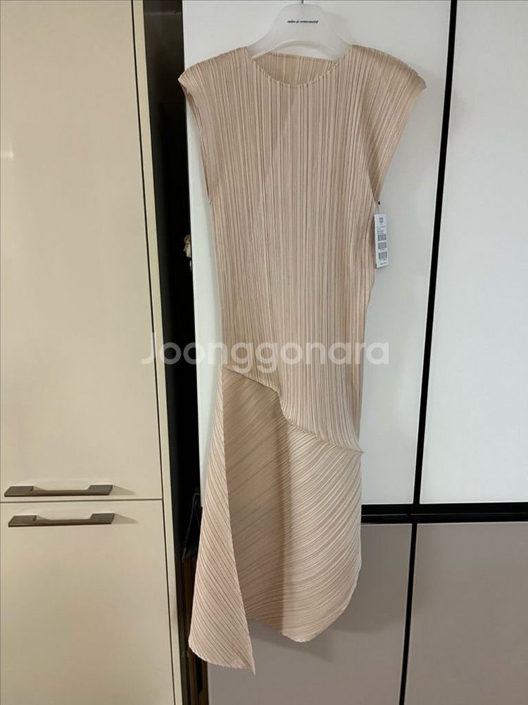 플리츠플리즈 8월 리프 원피스 사이즈3--1