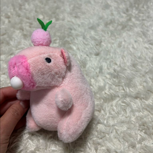 (새상품)풍선부는 핑크 복숭아 카피바라 키링인형