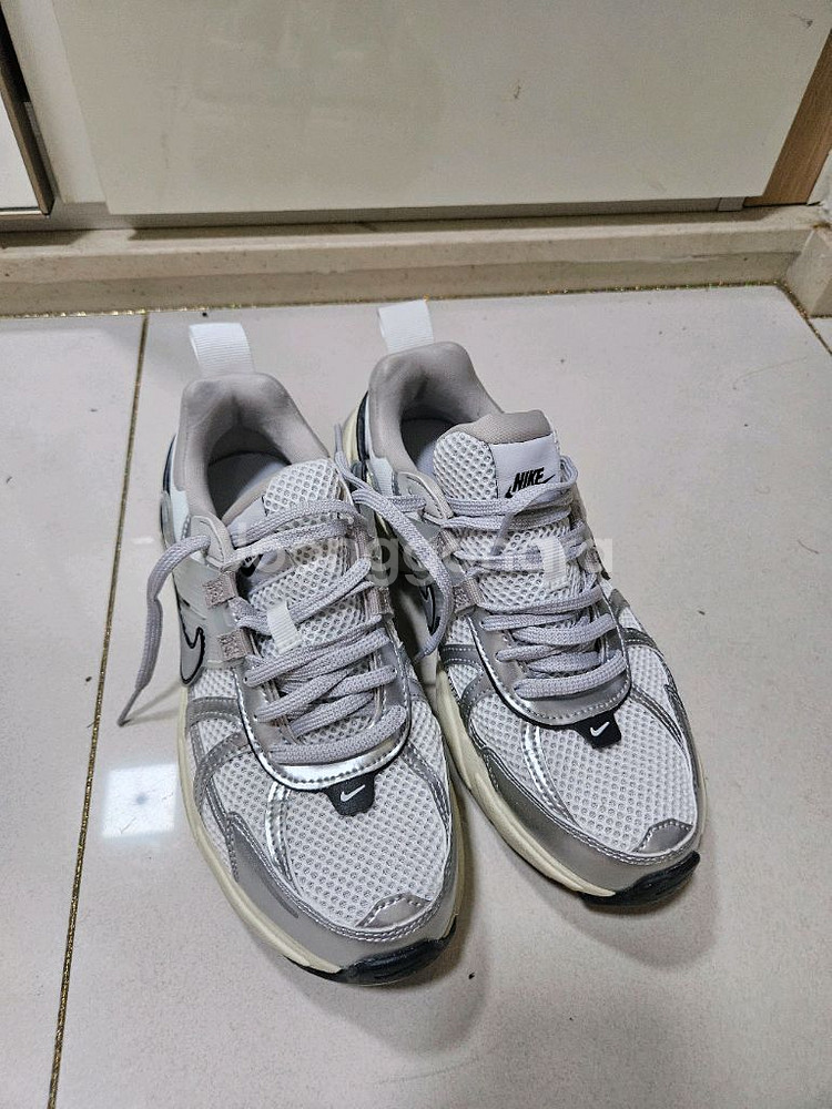 나이키 v2k런 245--1