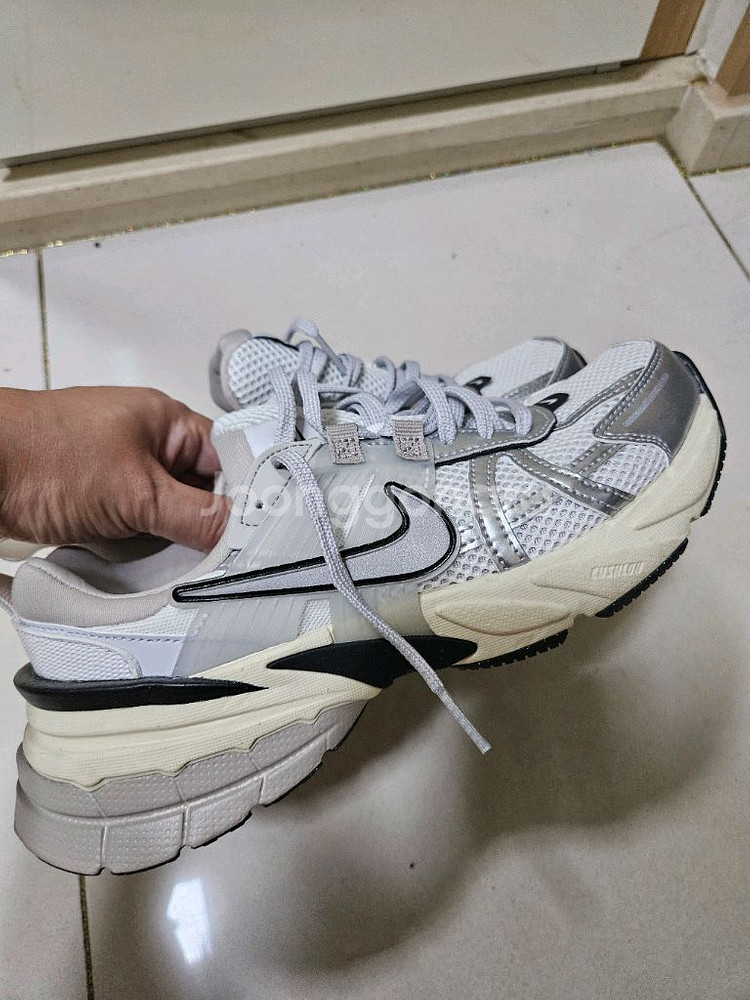 나이키 v2k런 245--0