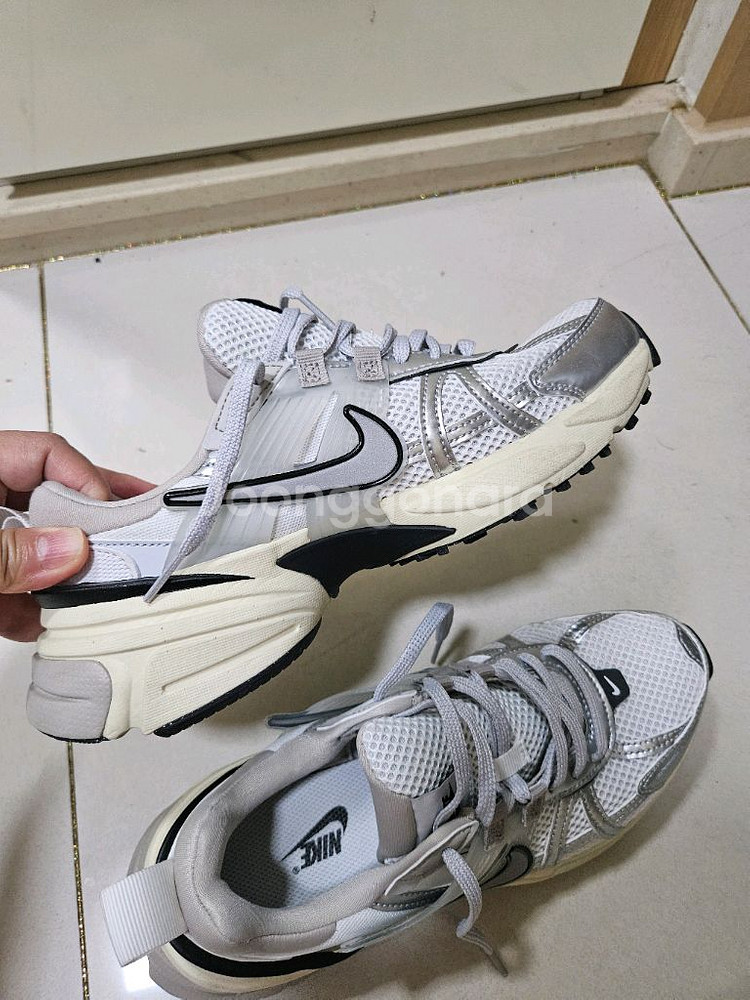 나이키 v2k런 245--2