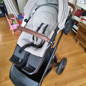 스토케 트레일즈 유모차 이미지
