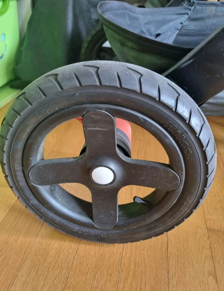 스토케 트레일즈 유모차 이미지