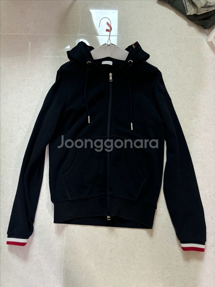 몽클레어 트레이닝복 세트--0