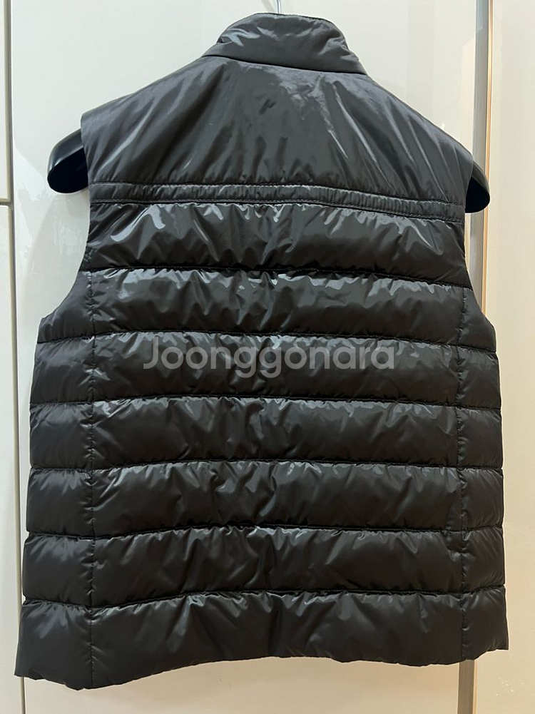 프라다 구스다운 패딩조끼 42 (새상품급)--1