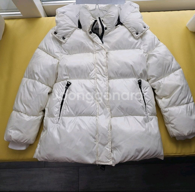 MSGM 화이트패딩 8--0