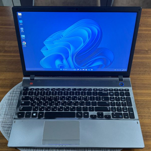 삼성노트북 NT550P5C 팝니다.