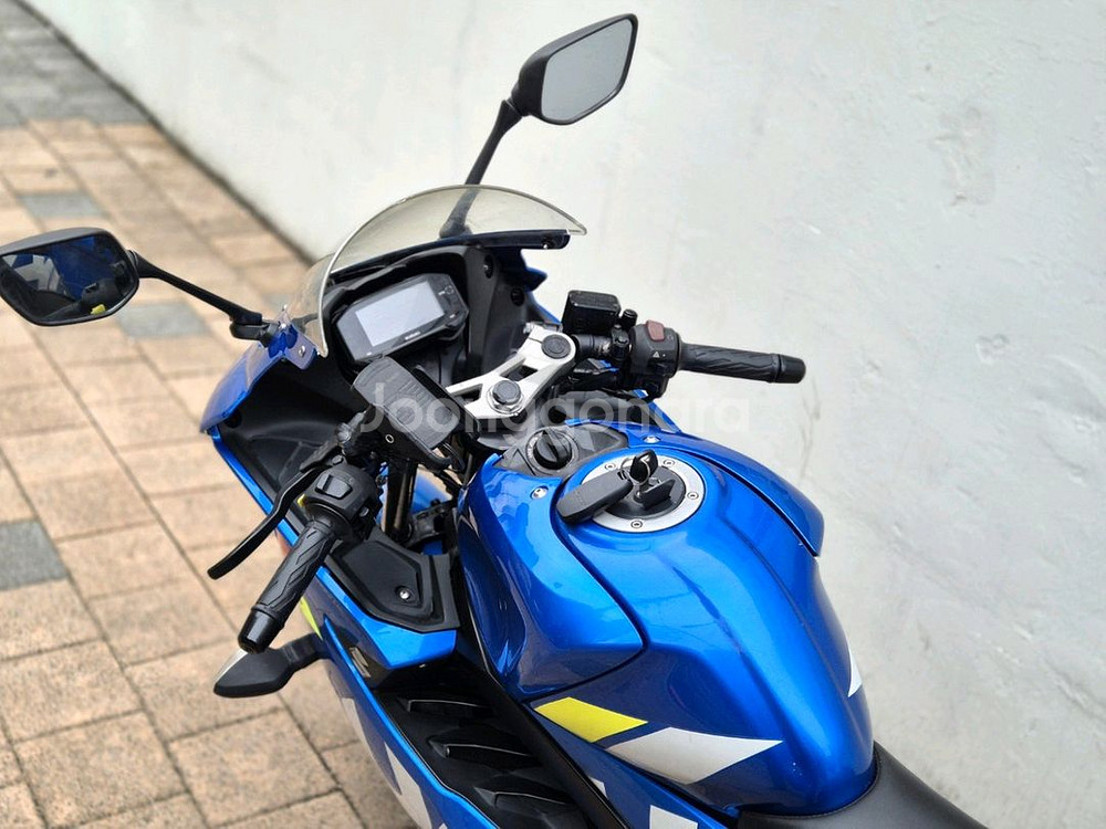 2020년식 스즈끼 GSX- R125 GP컬러 판매합니--6