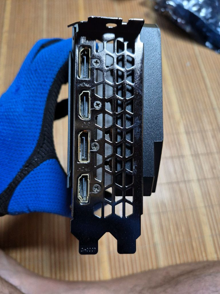 기가바이트 지포스 3060ti 비전 외 이미지