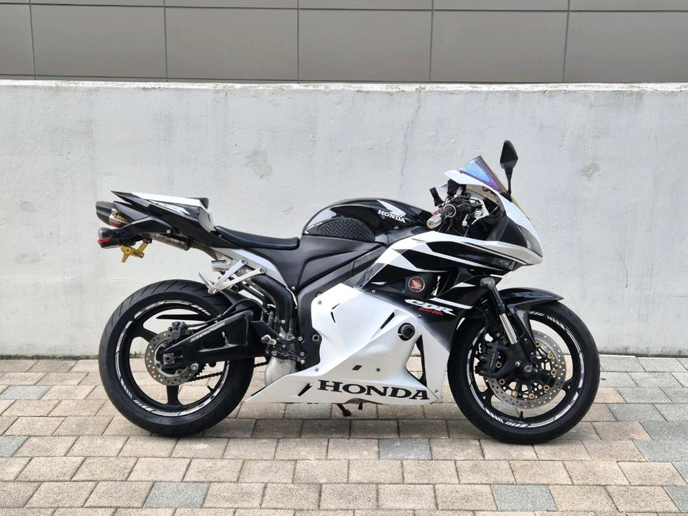 2009년식 CBR600RR 판매합니다. 이미지