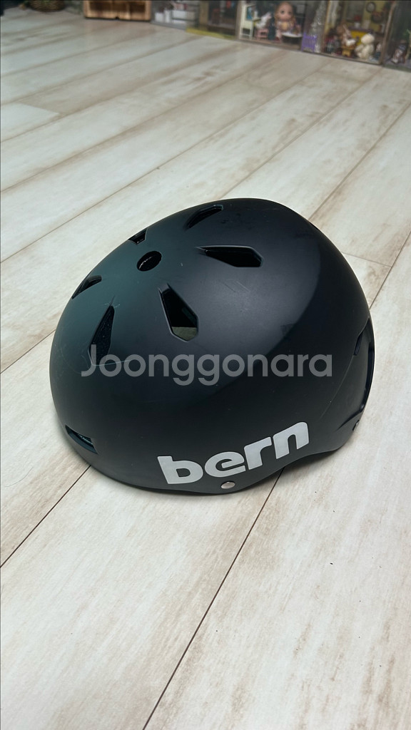 번 블랙 헬멧--0