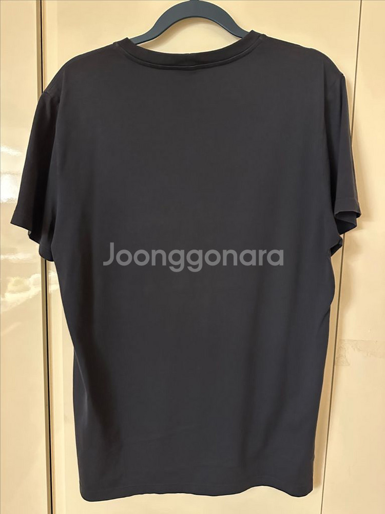 벨루티 티셔츠--1