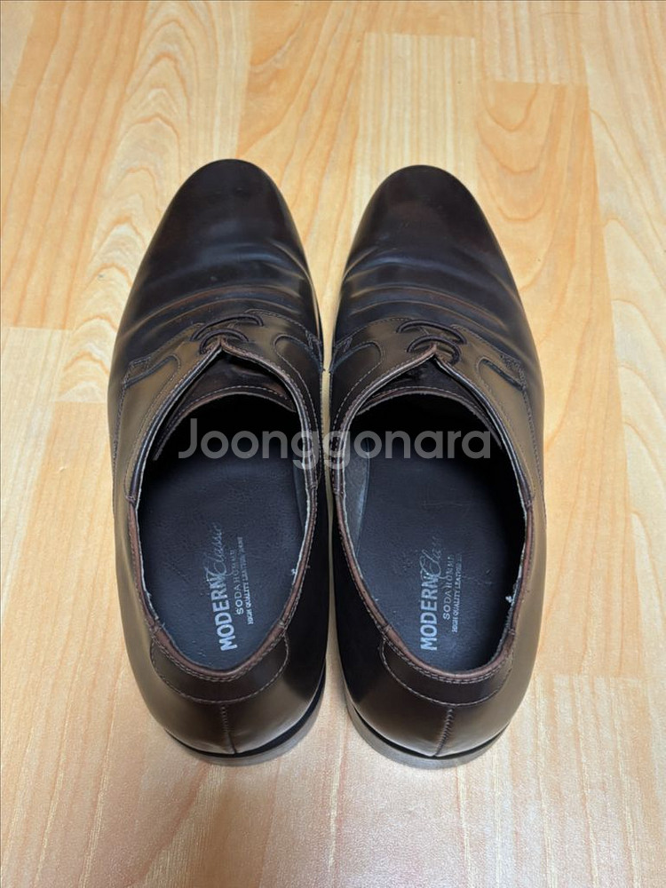 모던클래식 소다옴므 구두 다크브라운컬러 260mm전후--3