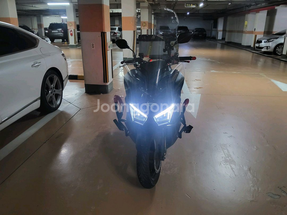 SYM VSX 125cc 스쿠터--0