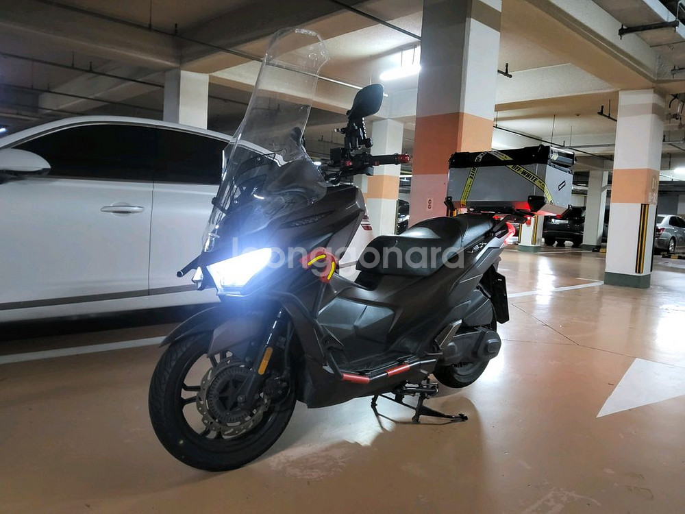 SYM VSX 125cc 스쿠터--1