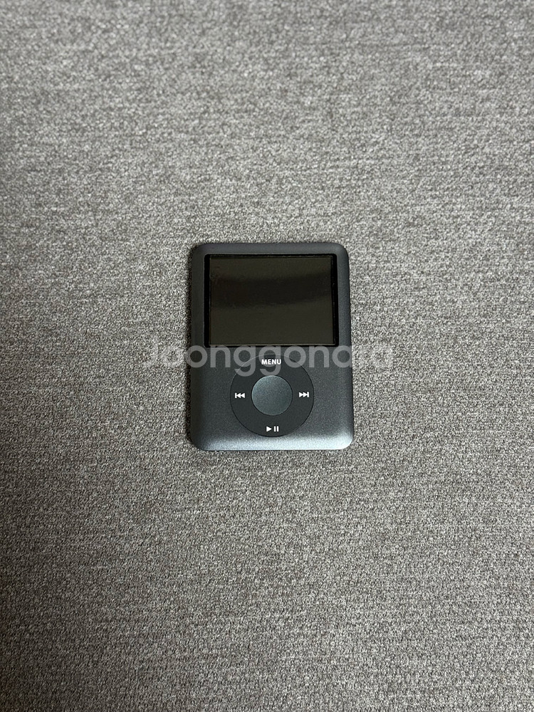 아이팟 나노 3세대 8GB 민트급 판매합니다--0