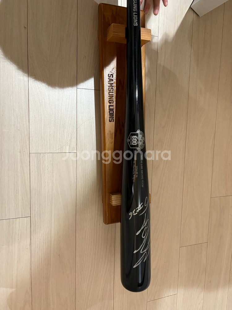 이승엽 600홈런 사인배트--0