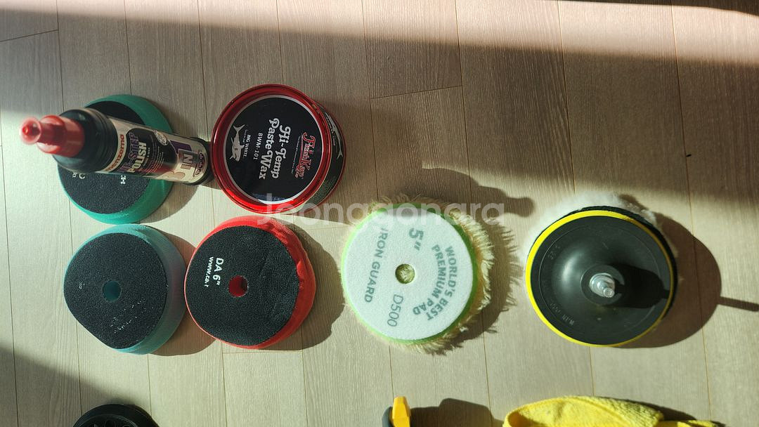 디월트 20V 무선 충전 원형 광택기 DCM848N (--1