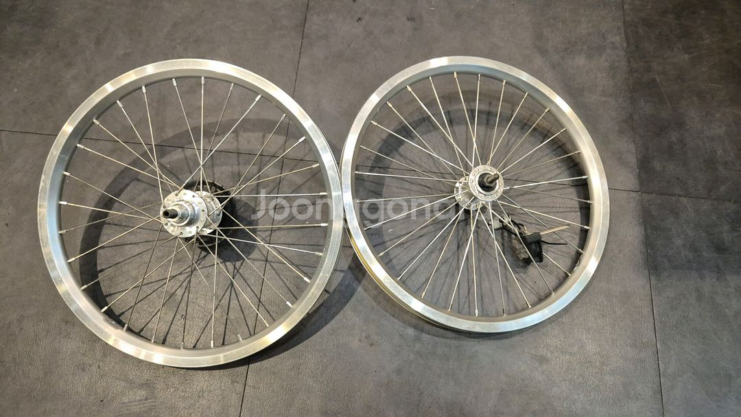 브롬톤 순정 2단 휠셋--0