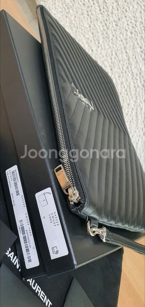 입생로랑 생로랑 클러치백 라지 새상품급 정품(영수증O)--4
