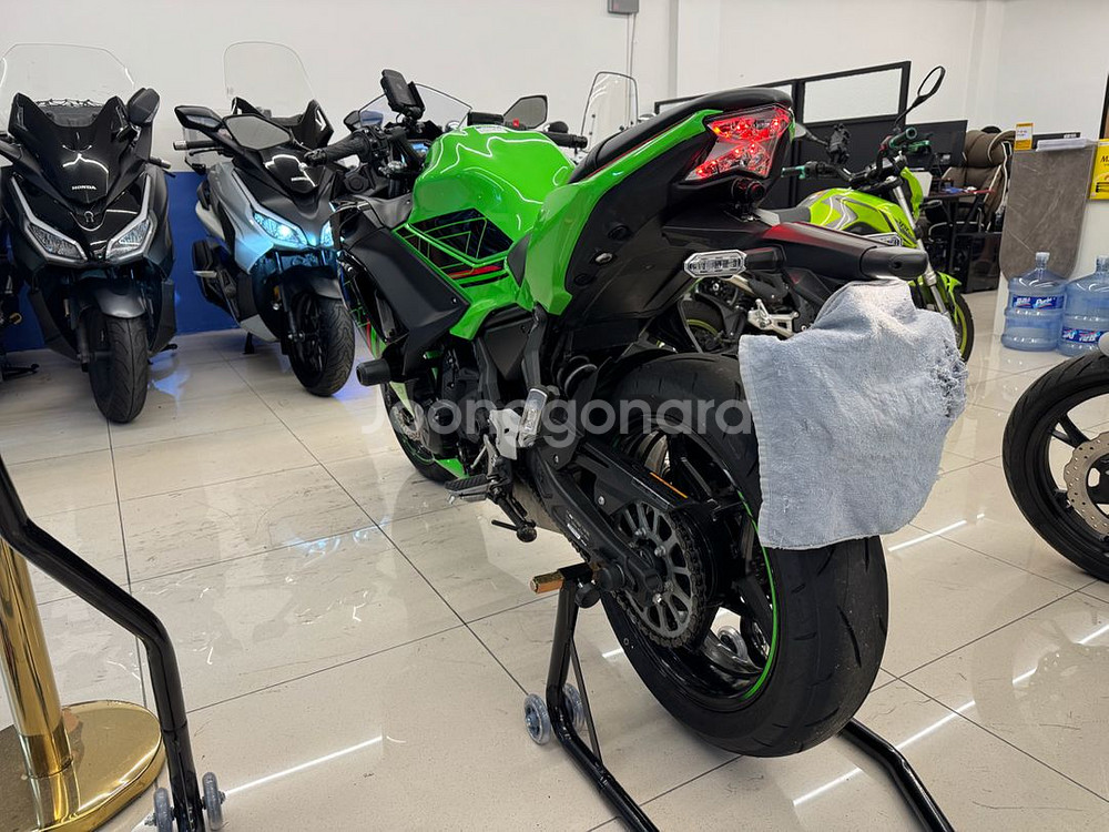 닌자650 신차급차량 팝니다--3