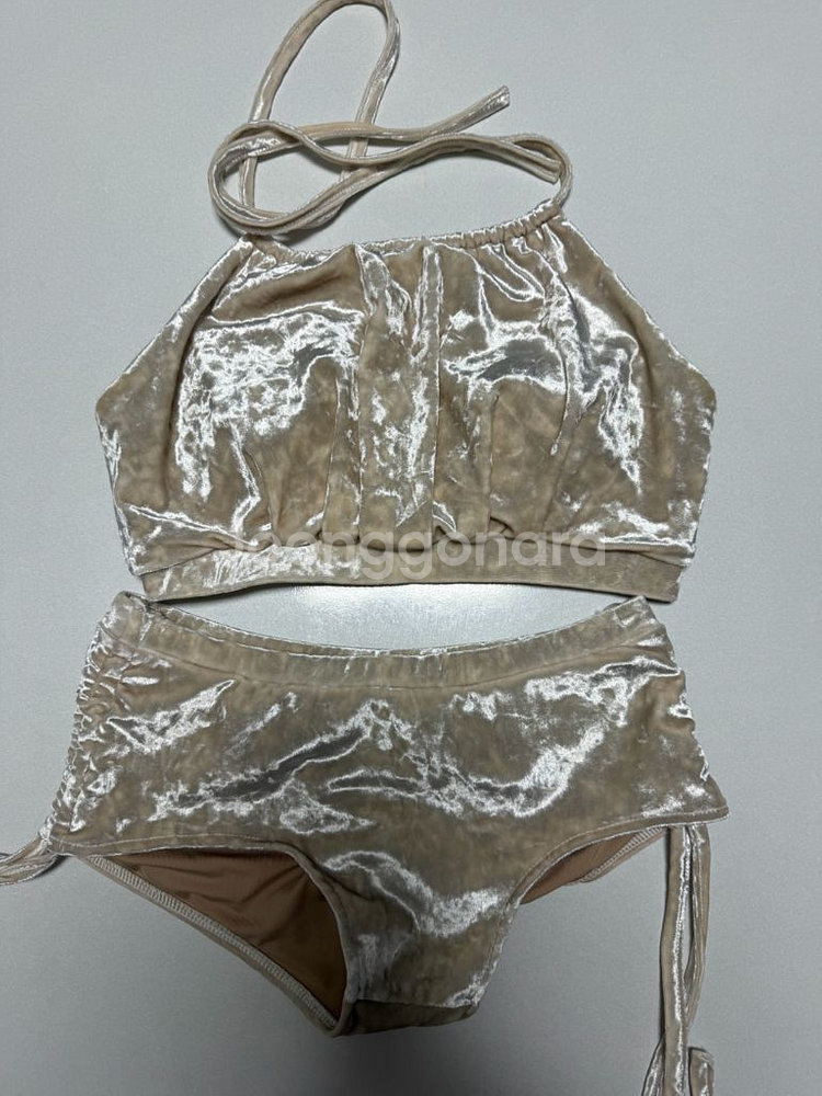 르니끄 벨벳 폴웨어 M 단종템--0