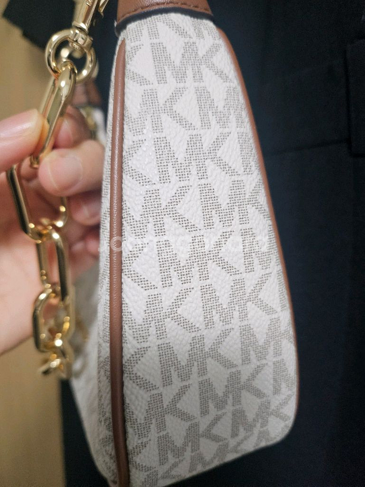 마이클코어스 크로스백--4