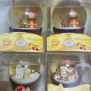 페레로로쉐 스노우볼 이미지