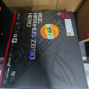 ASUS ROG Z890 HERO 메인보드