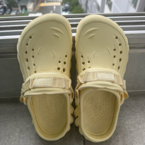 크록스(버터색)
